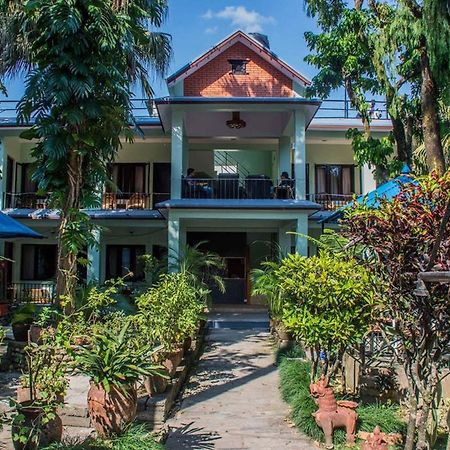 Yeti Guest House Покхара Екстер'єр фото
