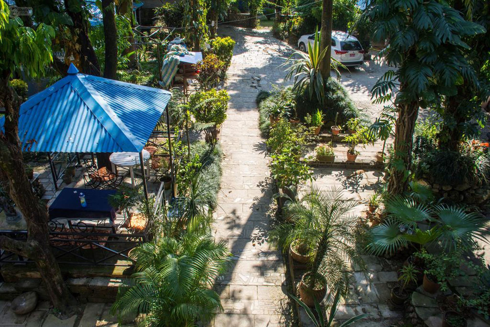 Yeti Guest House Покхара Екстер'єр фото
