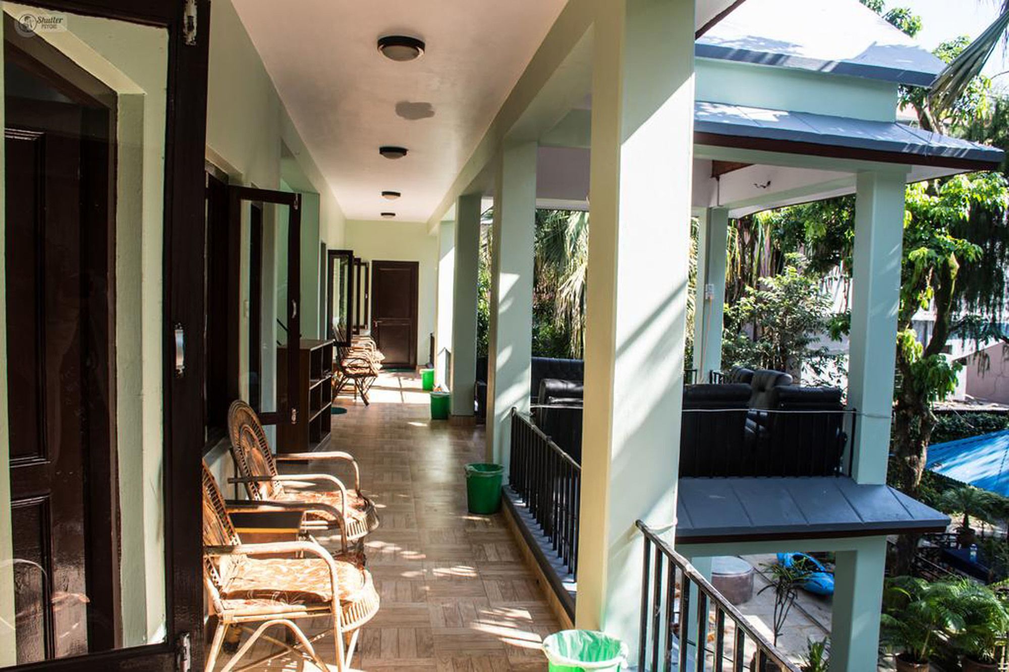 Yeti Guest House Покхара Екстер'єр фото