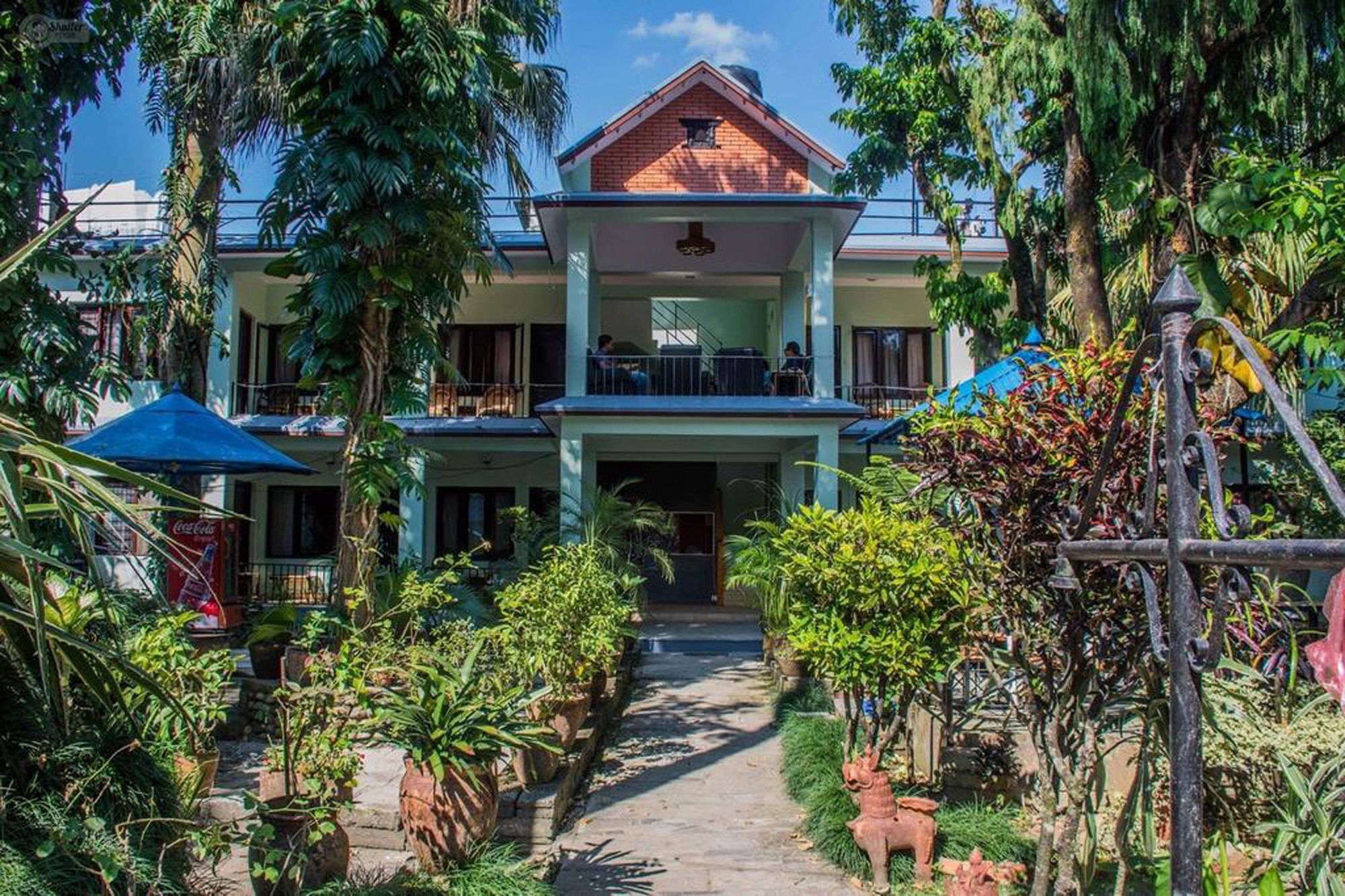 Yeti Guest House Покхара Екстер'єр фото