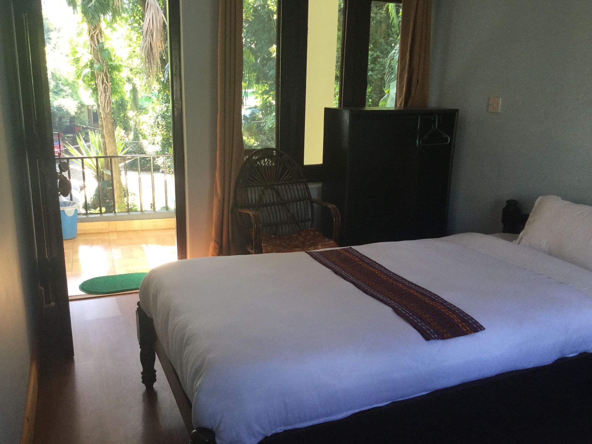 Yeti Guest House Покхара Екстер'єр фото